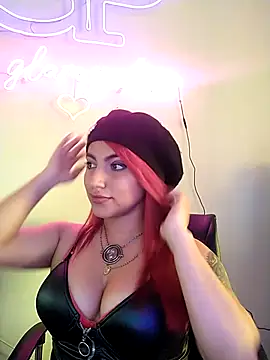 Naomy veracruz  online show from 24, 2, 2025