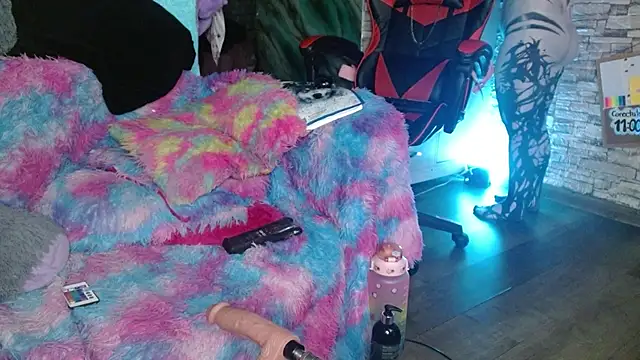 Snapshot of Meg4n_420 chatting on 9, 11, 2025 Meg4n 420 online show from 9, 11, 2025