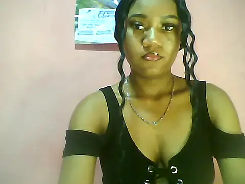 Snapshot of Fariana01 chatting on 4, 1, 2025 Fariana01 online show from 4, 1, 2025