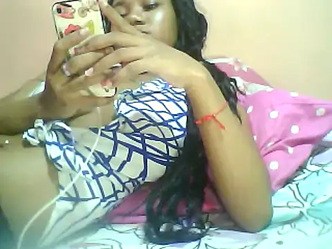 Snapshot of Fariana01 chatting on 28, 1, 2025 Fariana01 online show from 28, 1, 2025