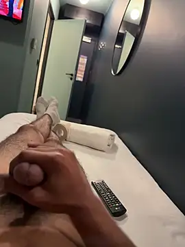 bigDickRaid online show from 5, 5, 2026