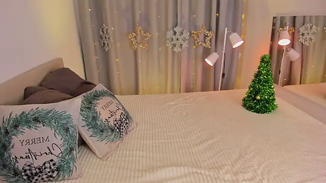 Snapshot of Kleo_Godde chatting on 5, 1, 2025 Kleo Godde online show from 5, 1, 2025