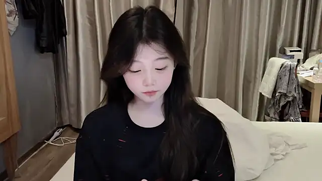 yangyang-1115 online show from 8, 3, 2025