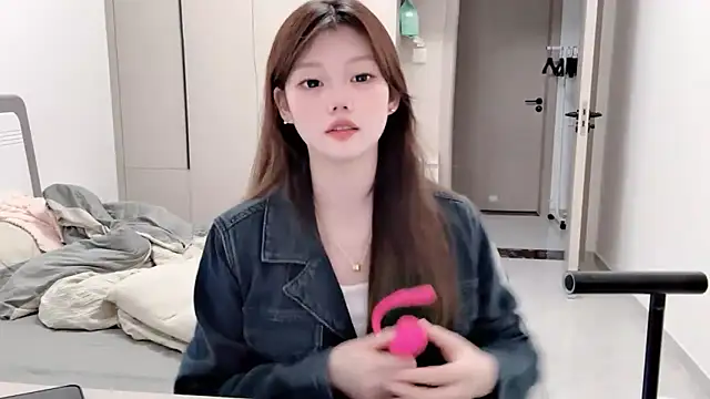 yangyang-1115 online show from 15, 9, 2025