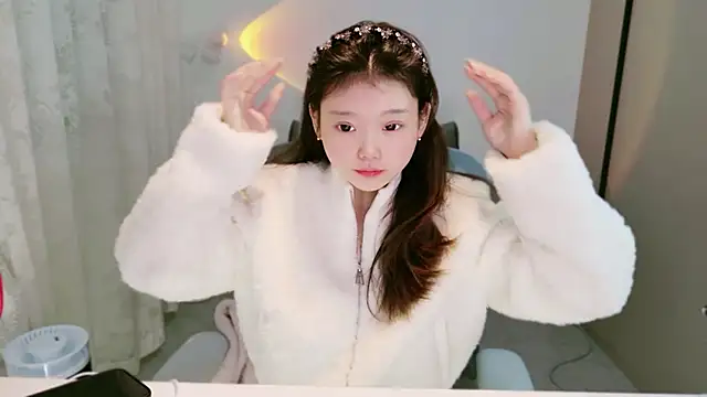 yangyang-1115 online show from 4, 12, 2025