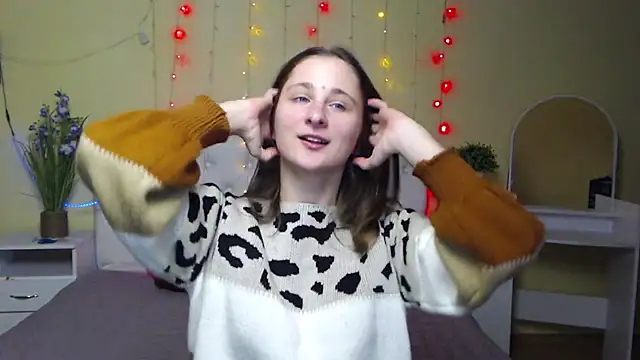 MichelLeee online show from 14, 1, 2025