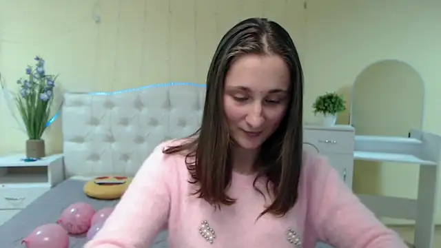 MichelLeee online show from 16, 1, 2025