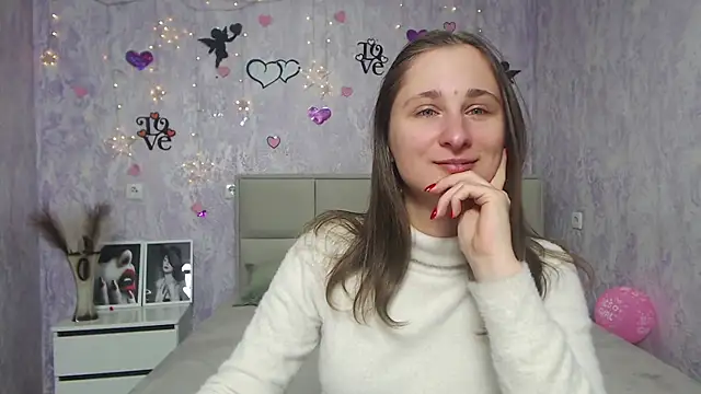 MichelLeee online show from 7, 2, 2025