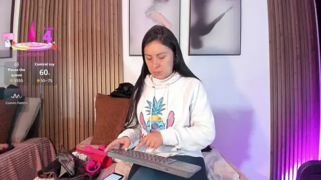 Ella Rousse online show from 15, 11, 2025