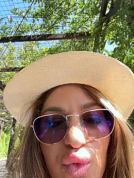 Snapshot of KiraRosse chatting on 14, 9, 2025 KiraRosse online show from 14, 9, 2025