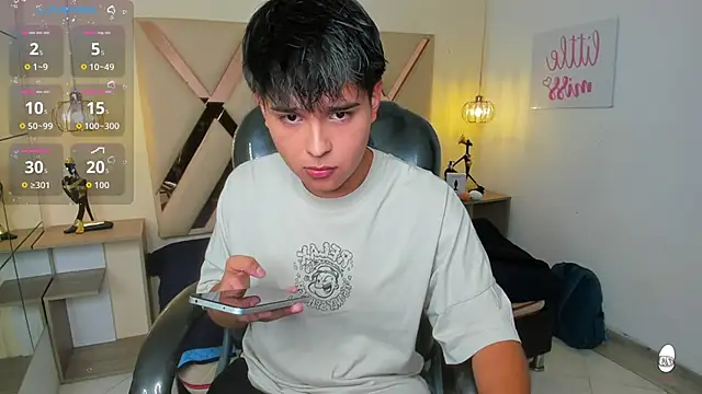 Snapshot of AndrewPherson chatting on 24, 9, 2025 AndrewPherson online show from 24, 9, 2025