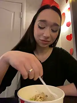 TaylorDavids online show from 2, 3, 2025