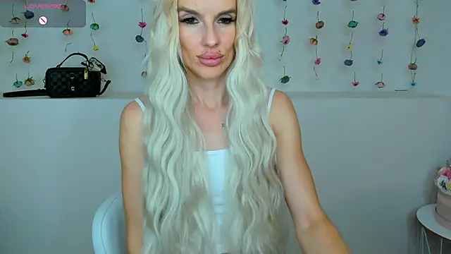 Lana kitty   online show from 22, 9, 2025