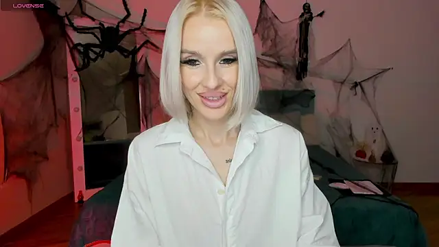 Lana kitty   online show from 26, 10, 2025