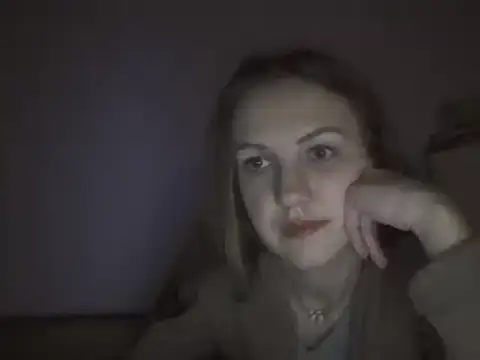 Snapshot of Milaniya261 chatting on 1, 2, 2025 Milaniya261 online show from 1, 2, 2025