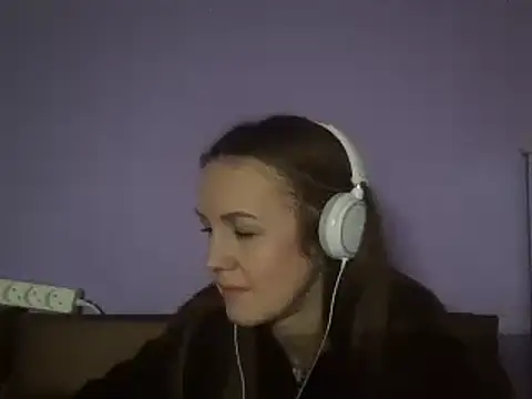 Snapshot of Milaniya261 chatting on 20, 2, 2025 Milaniya261 online show from 20, 2, 2025