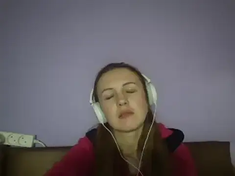 Snapshot of Milaniya261 chatting on 4, 3, 2025 Milaniya261 online show from 4, 3, 2025