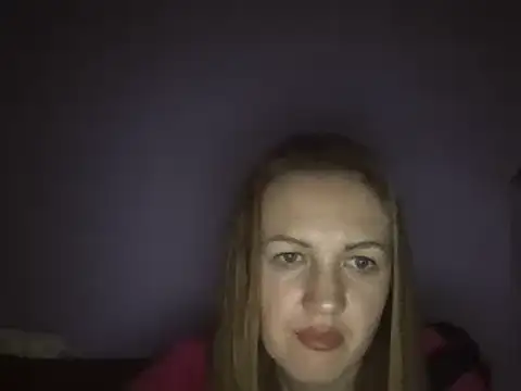 Snapshot of Milaniya261 chatting on 5, 3, 2025 Milaniya261 online show from 5, 3, 2025