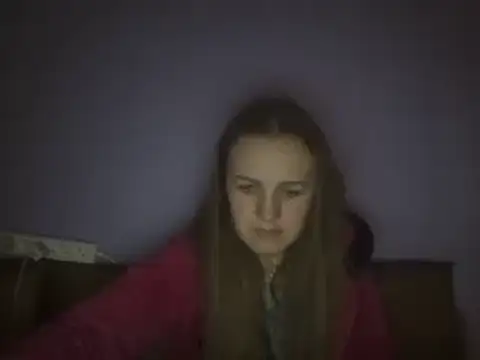 Snapshot of Milaniya261 chatting on 19, 3, 2025 Milaniya261 online show from 19, 3, 2025