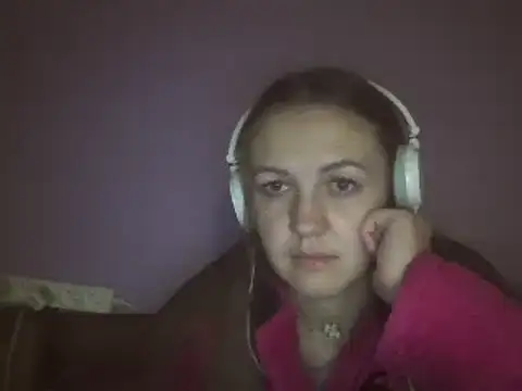 Snapshot of Milaniya261 chatting on 21, 3, 2025 Milaniya261 online show from 21, 3, 2025