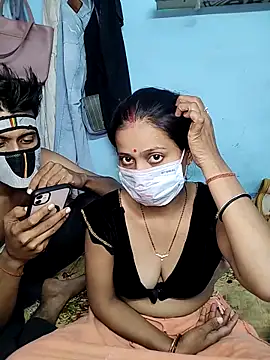 Snapshot of riyagupta5 chatting on 13, 11, 2025 riyagupta5 online show from 13, 11, 2025