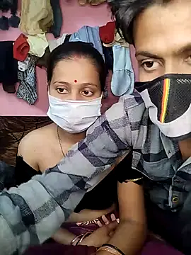 Snapshot of riyagupta5 chatting on 17, 11, 2025 riyagupta5 online show from 17, 11, 2025