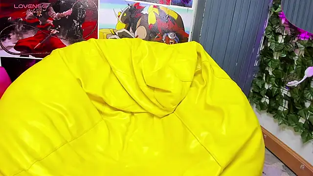 Snapshot of Jeffry_wolvess chatting on 3, 2, 2025 Jeffry wolvess online show from 3, 2, 2025