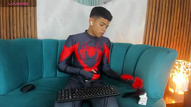 Snapshot of Jeffry_wolvess chatting on 1, 3, 2025 Jeffry wolvess online show from 1, 3, 2025