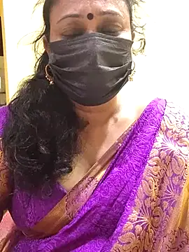 Snapshot of rekha_naier chatting on 4, 3, 2025 rekha naier online show from 4, 3, 2025