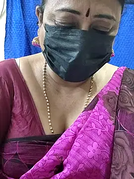 Snapshot of rekha_naier chatting on 6, 11, 2025 rekha naier online show from 6, 11, 2025