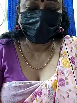 Snapshot of rekha_naier chatting on 25, 11, 2025 rekha naier online show from 25, 11, 2025