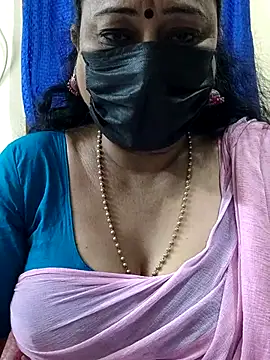 Snapshot of rekha_naier chatting on 28, 11, 2025 rekha naier online show from 28, 11, 2025