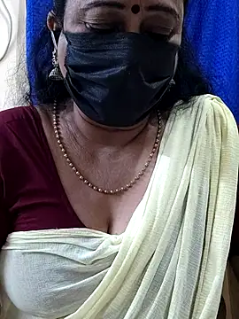 Snapshot of rekha_naier chatting on 2, 12, 2025 rekha naier online show from 2, 12, 2025