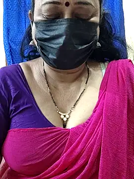 Snapshot of rekha_naier chatting on 4, 12, 2025 rekha naier online show from 4, 12, 2025