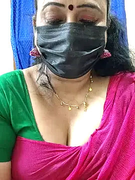 Snapshot of rekha_naier chatting on 13, 12, 2025 rekha naier online show from 13, 12, 2025