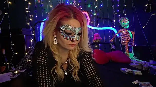 Snapshot of anonymouszN chatting on 14, 12, 2025 anonymouszN online show from 14, 12, 2025