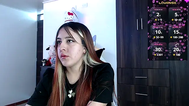 SarahXRusso online show from 18, 12, 2024