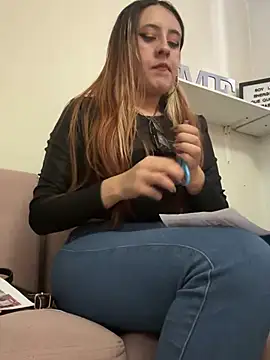 SarahXRusso online show from 28, 12, 2024