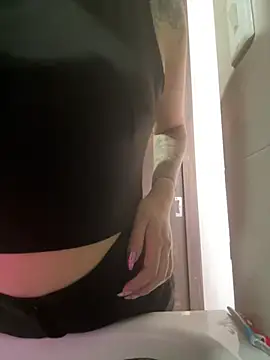 SarahXRusso online show from 27, 1, 2025