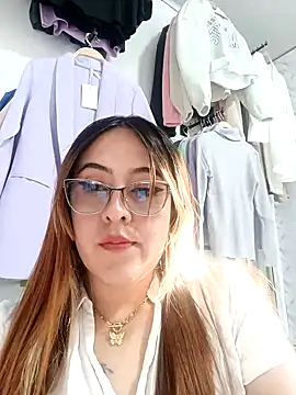 SarahXRusso online show from 28, 1, 2025