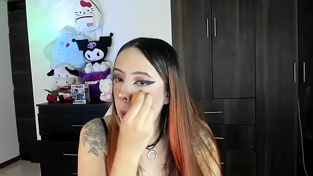 SarahXRusso online show from 7, 3, 2025