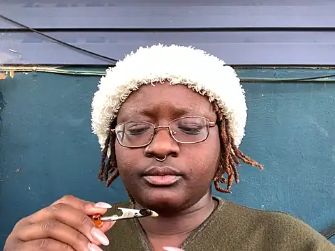 BigKittyRaven online show from 17, 12, 2024