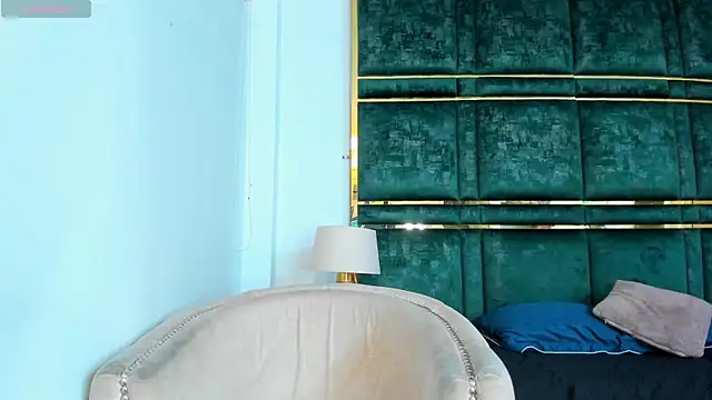 Dylan Taylor online show from 5, 2, 2025