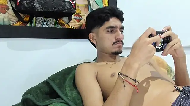 Snapshot of latin_bbc chatting on 9, 9, 2025 latin bbc online show from 9, 9, 2025