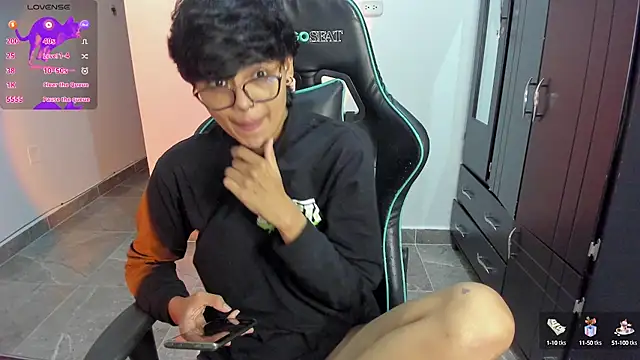 Snapshot of gooddess_isis chatting on 13, 1, 2025 gooddess isis online show from 13, 1, 2025