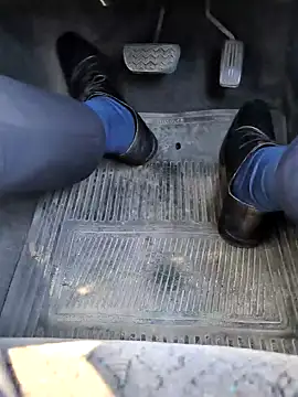 Snapshot of softlyS chatting on 24, 1, 2025 softlyS online show from 24, 1, 2025