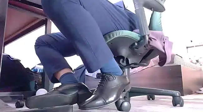 Snapshot of softlyS chatting on 11, 2, 2025 softlyS online show from 11, 2, 2025