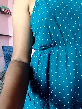 Tamil Shalini Lustyy online show from 31, 10, 2025