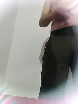 Snapshot of shale26 chatting on 17, 12, 2024 shale26 online show from 17, 12, 2024