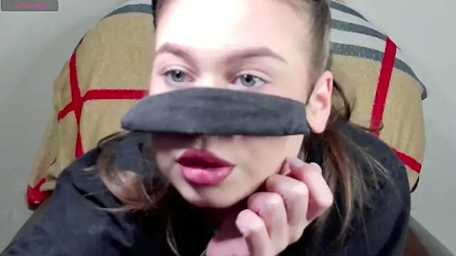 Mikki5P online show from 18, 2, 2025